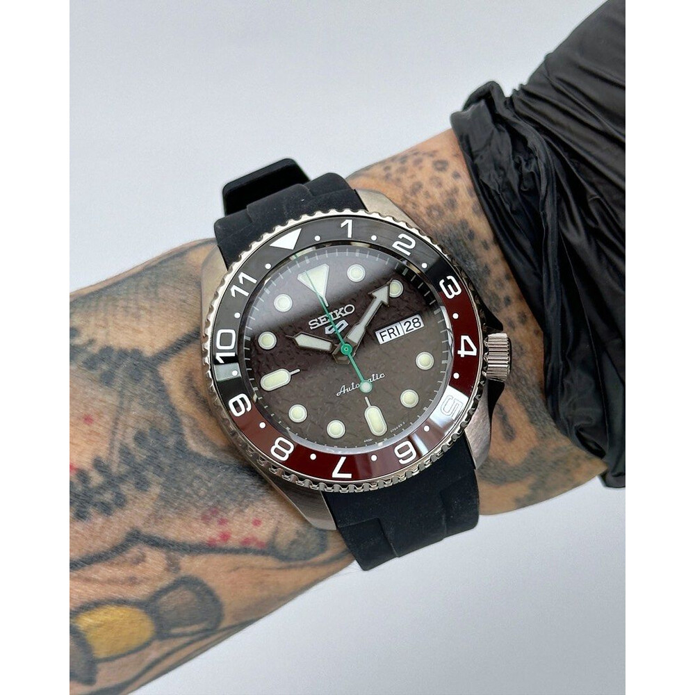42mm • Original Seiko 5 Sport Mod SRPD SRPD85K1 Dual Time